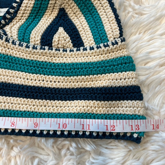 🤍 Urban Outfitters Gigi Crochet Bralette Camisole Top - Picture 5 of 9